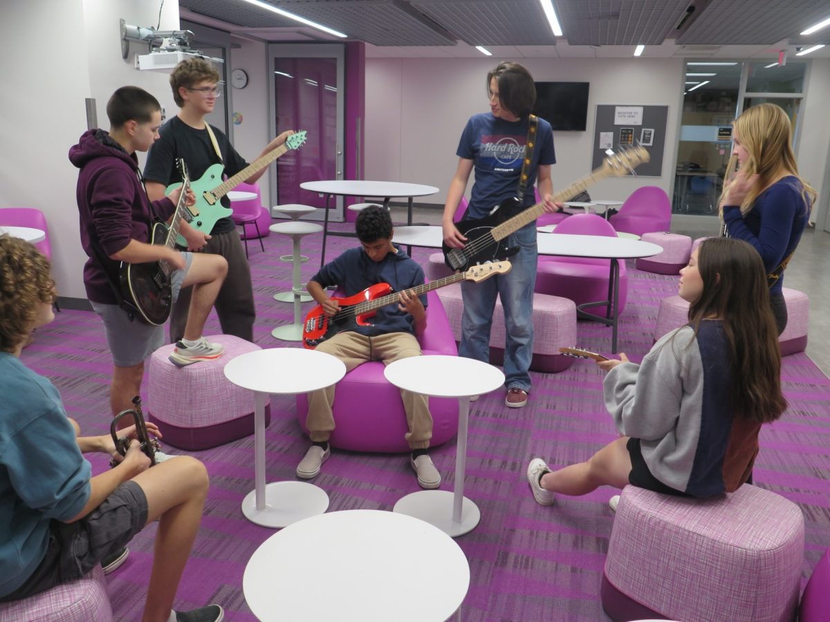 A New Club Comes Strumming in